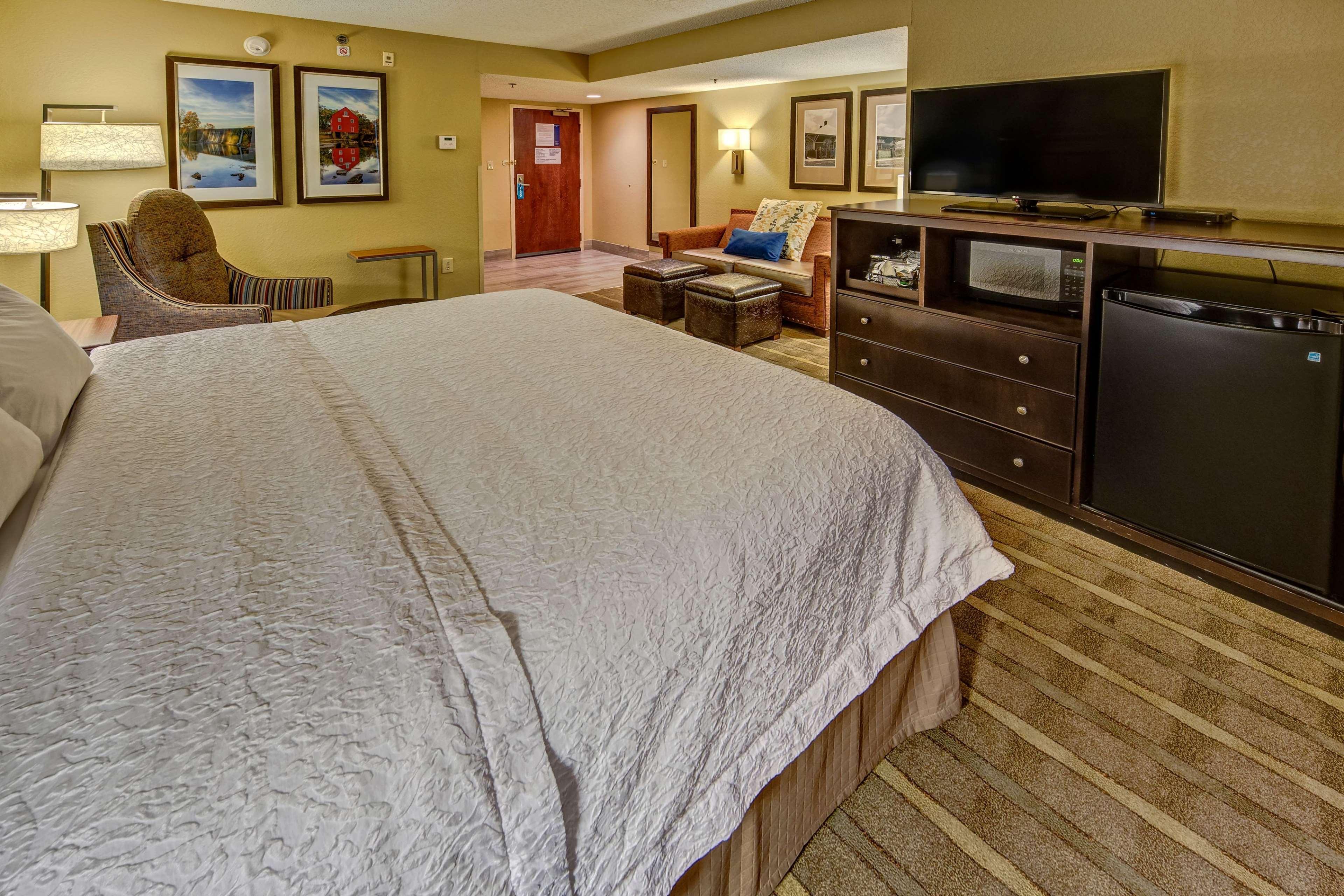 Hampton Inn Atlanta-Peachtree Corners/Норкросс Экстерьер фото