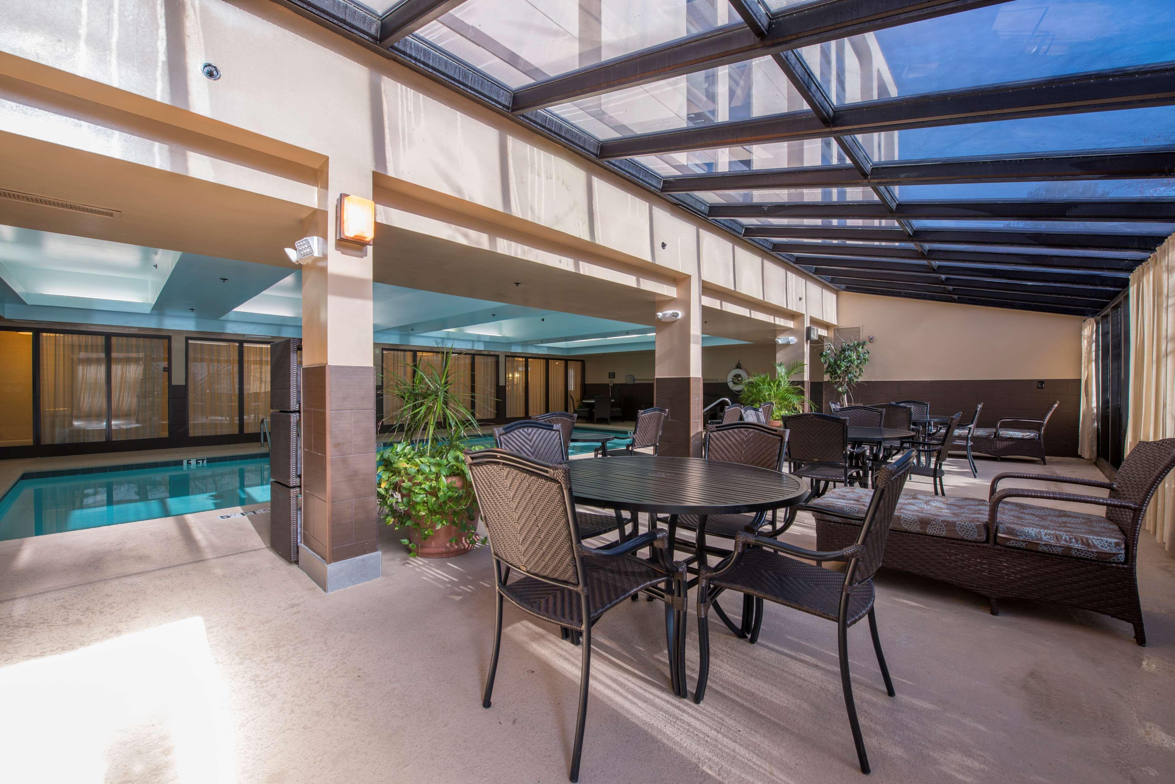 Hampton Inn Atlanta-Peachtree Corners/Норкросс Экстерьер фото