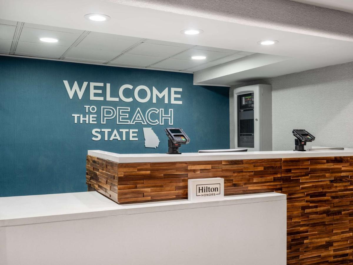 Hampton Inn Atlanta-Peachtree Corners/Норкросс Экстерьер фото