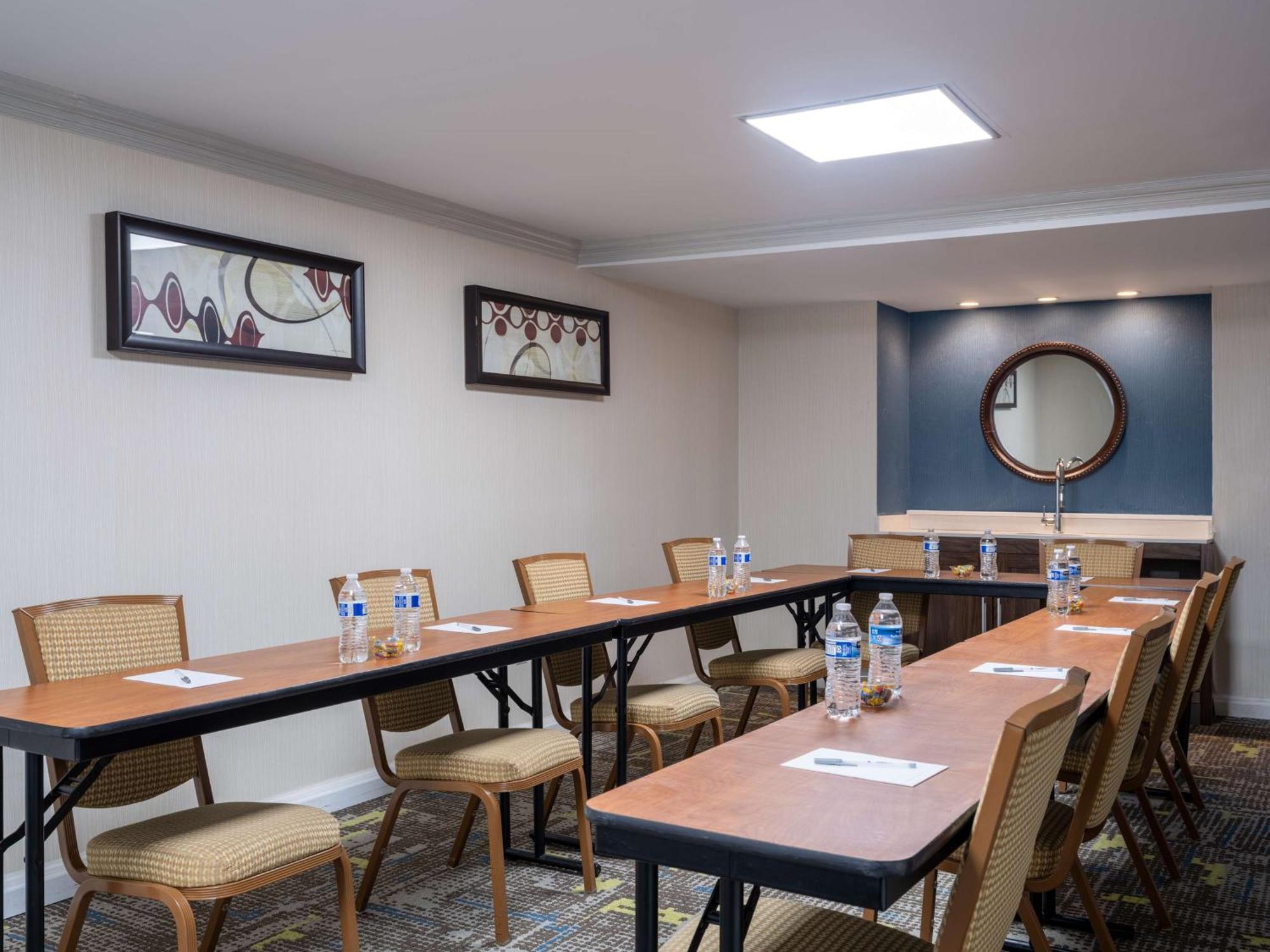 Hampton Inn Atlanta-Peachtree Corners/Норкросс Экстерьер фото