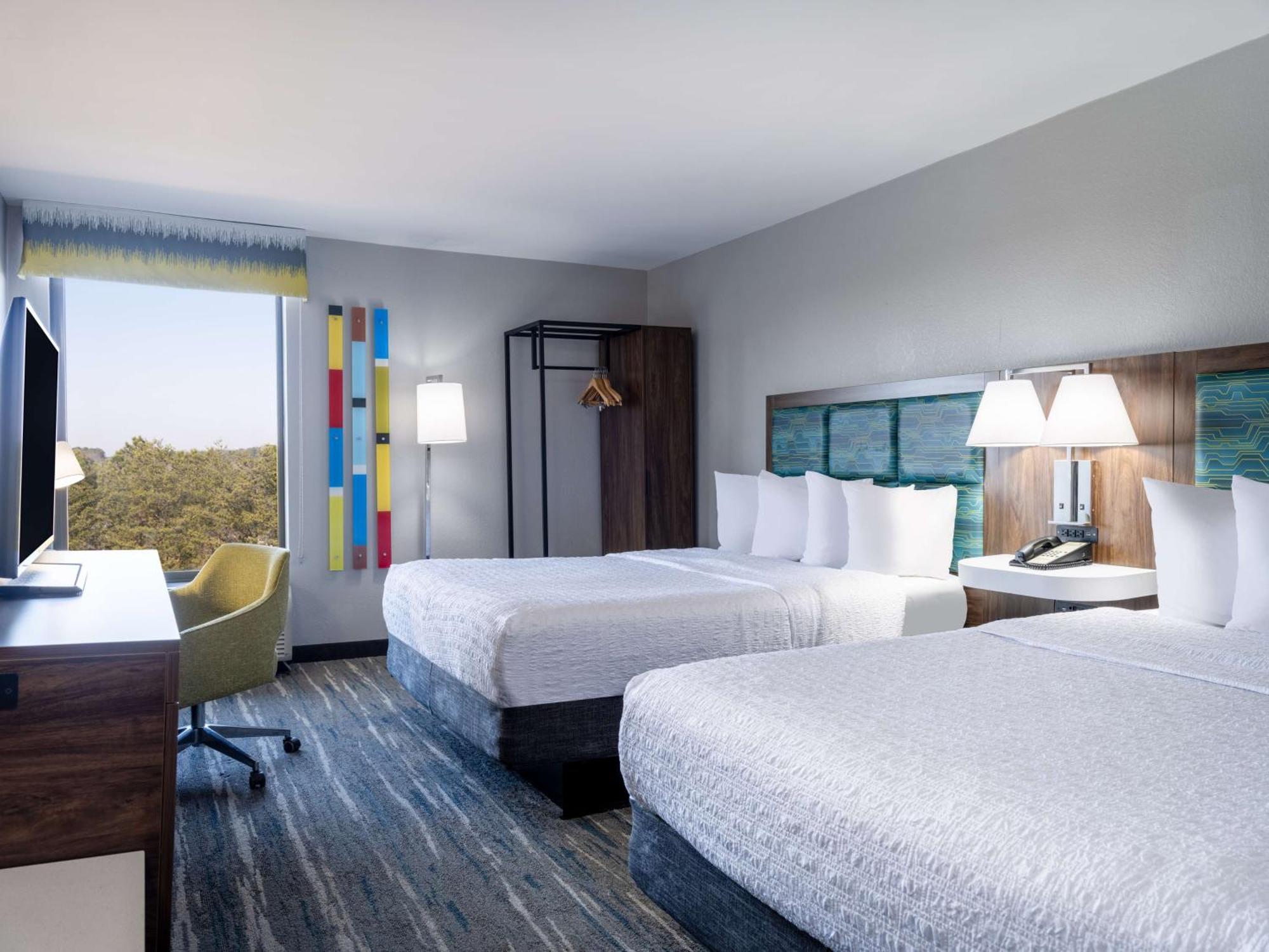 Hampton Inn Atlanta-Peachtree Corners/Норкросс Экстерьер фото